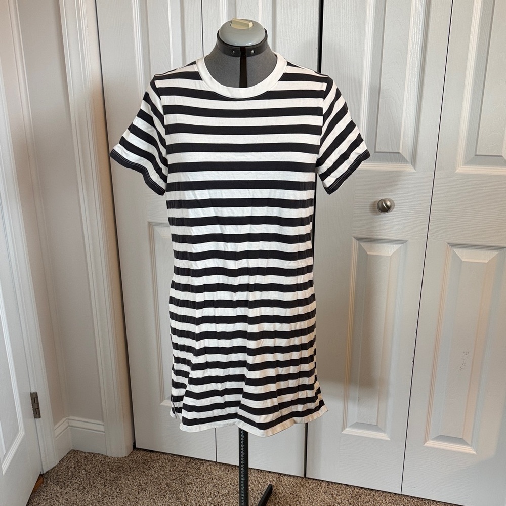 Old Navy Cream and Charcoal Striped T-Shirt Dress